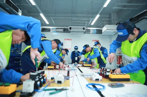 從奧運(yùn)賽場(chǎng)到千家萬戶 大金空調(diào)以工匠精神鍛造技術(shù)服務(wù)新高度